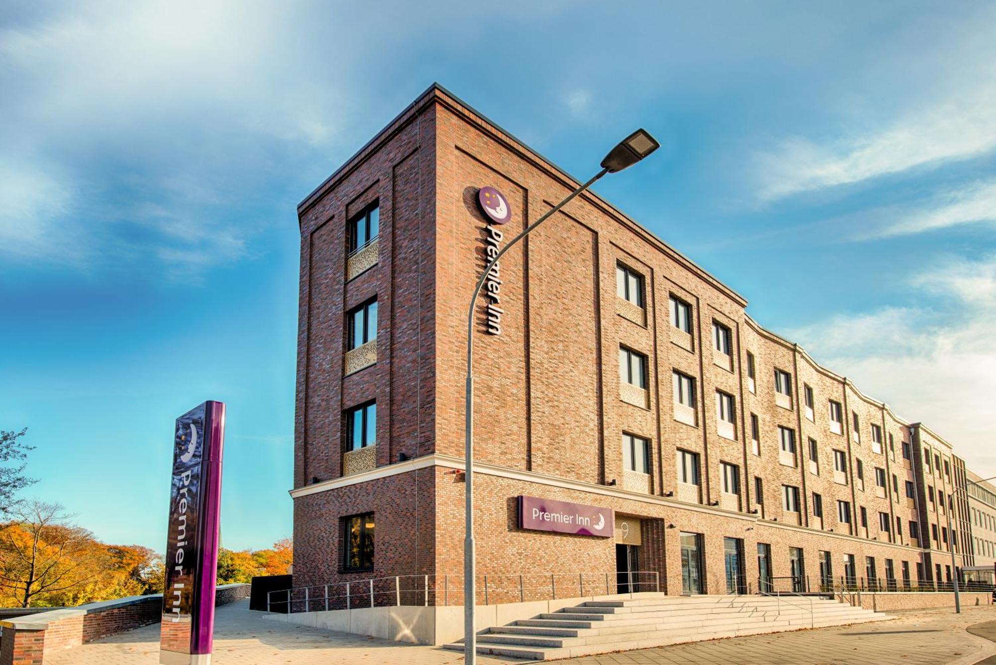 Premier Inn Luebeck City Stadtgraben エクステリア 写真